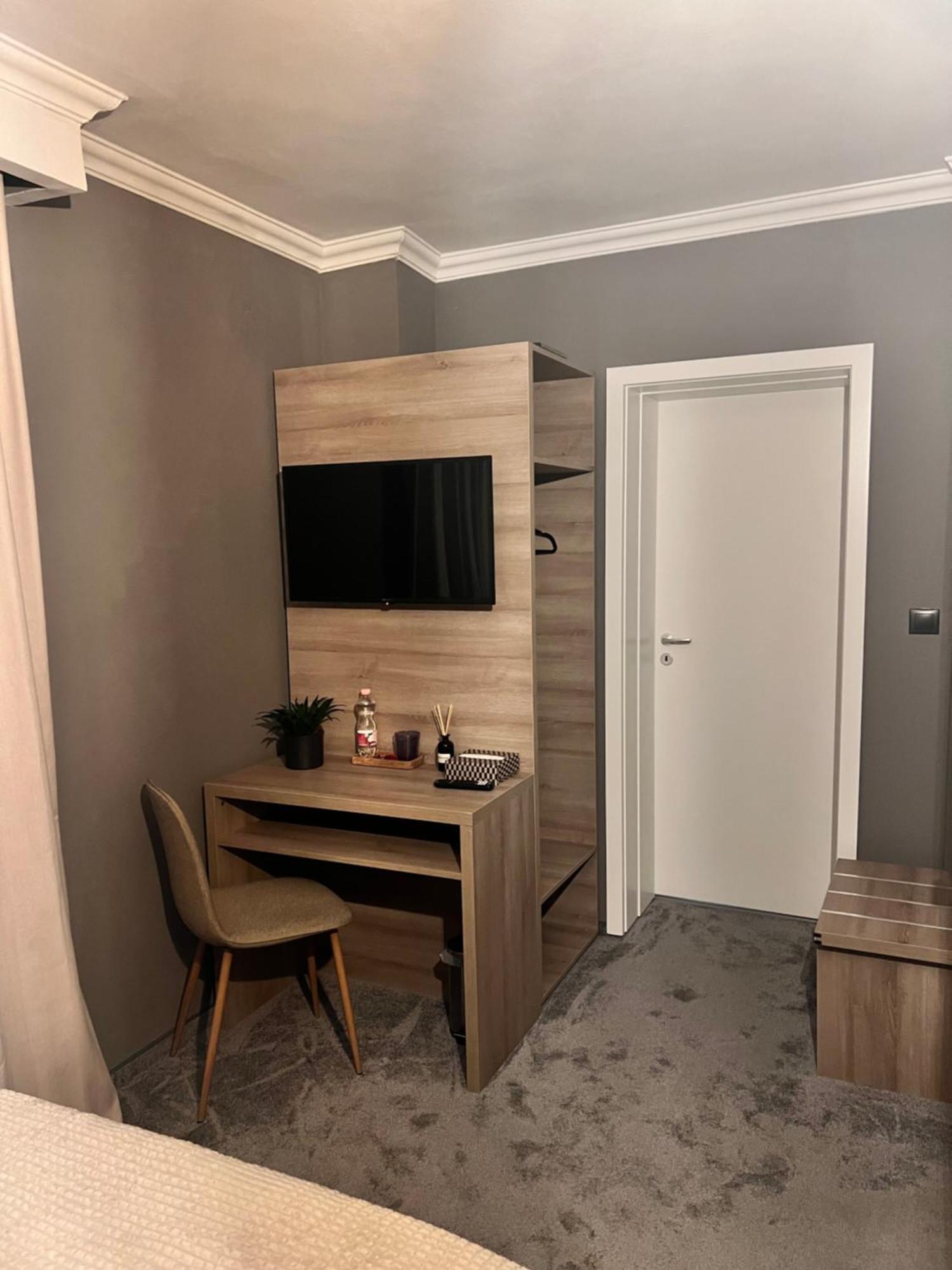 Hotel Coco Timişoara Exteriör bild